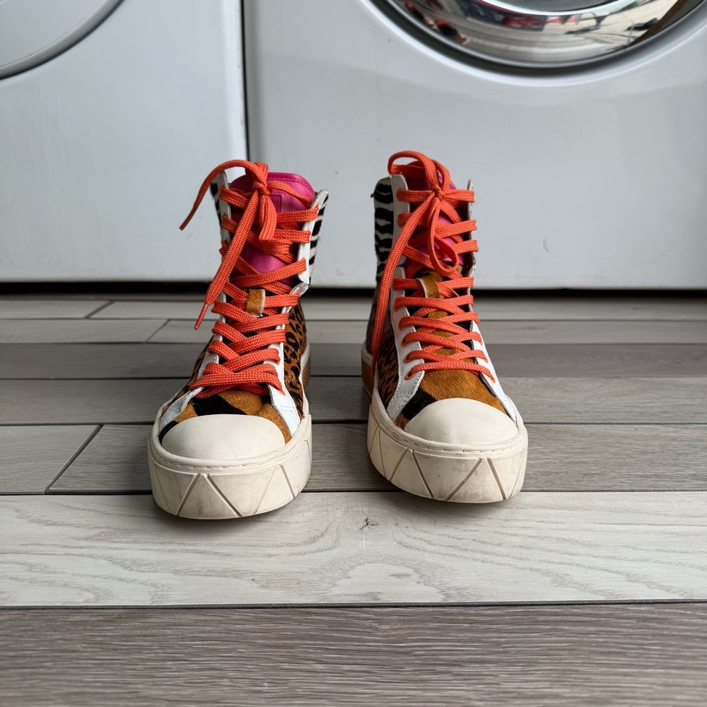 SCHUTZ Leopard & Zebra Print High-Top Sneakers with Orange Laces - Picture 3 of 11